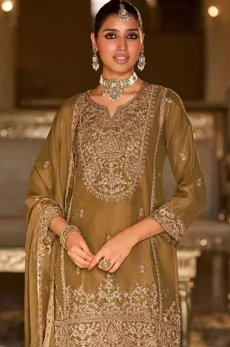 women ethnic motifs embroidered regular thread work kurta with patiala & with dupatta