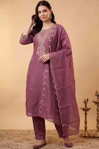 women ethnic motifs embroidered regular thread work kurta with trousers & with dupatta