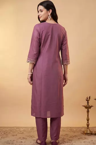 women ethnic motifs embroidered regular thread work kurta with trousers & with dupatta