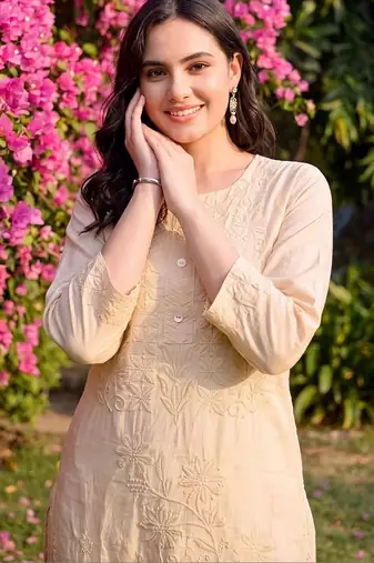 women ethnic motifs embroidered regular thread work cotton kurta with trousers & with dupatta