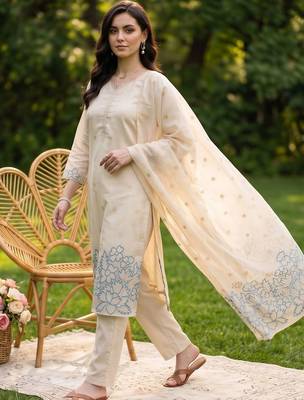 women ethnic motifs embroidered regular thread work kurta with trousers & with dupatta 6