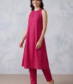women regular kurta with trousers