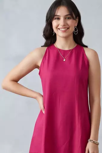 women regular kurta with trousers