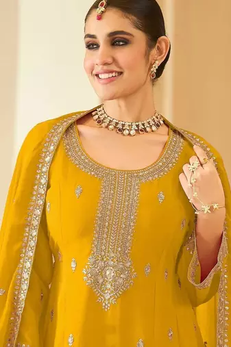 women ethnic motifs embroidered regular kurta with patiala & with dupatta