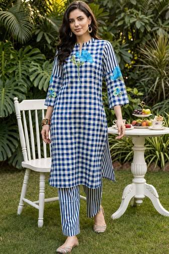 women printed regular cotton kurta with trousers