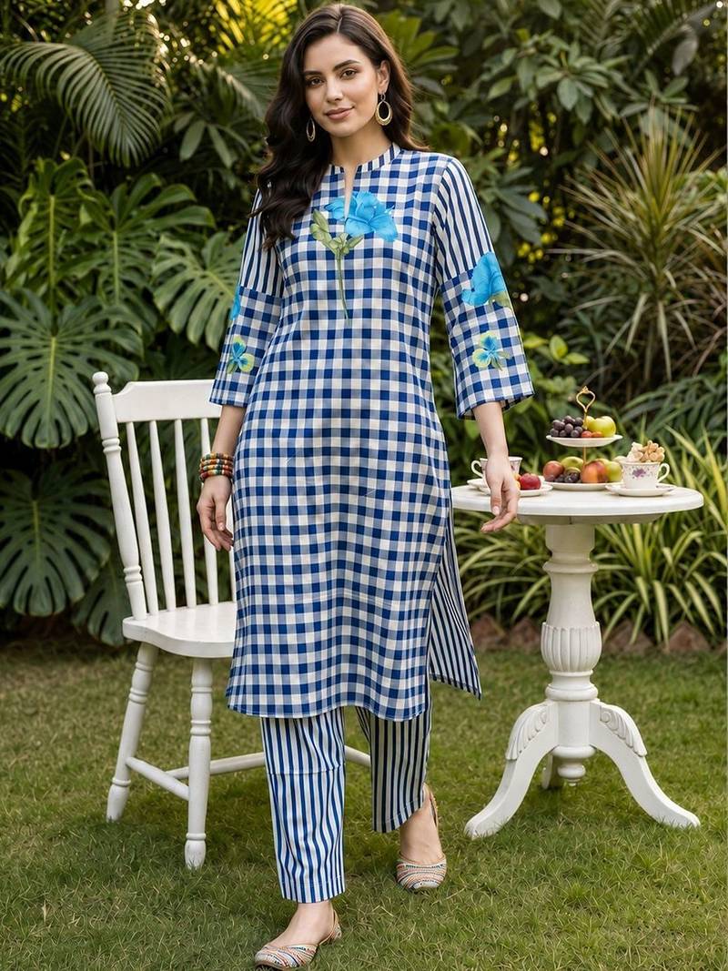 women printed regular cotton kurta with trousers