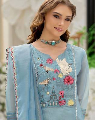 women ethnic motifs embroidered regular thread work kurta with trousers & with dupatta 2