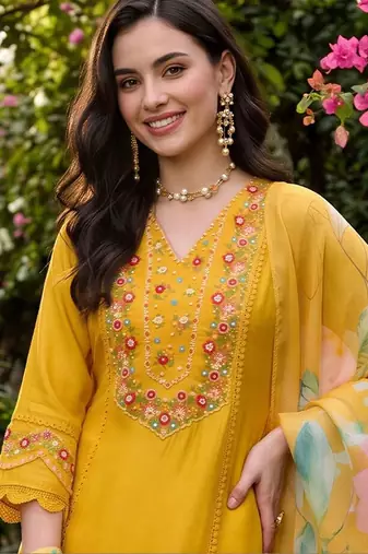 women floral embroidered regular thread work kurta with trousers & with dupatta
