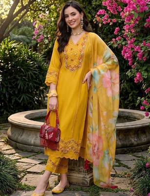 women floral embroidered regular thread work kurta with trousers & with dupatta 6
