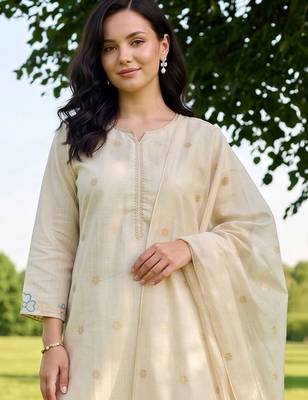 women ethnic motifs embroidered regular thread work kurta with trousers & with dupatta 2