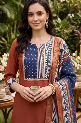women printed regular liva kurta with palazzos & with dupatta