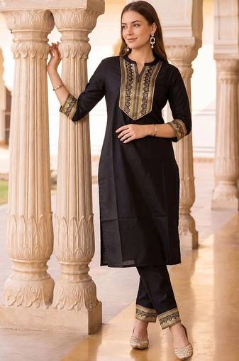 women ethnic motifs embroidered regular thread work kurta with trousers