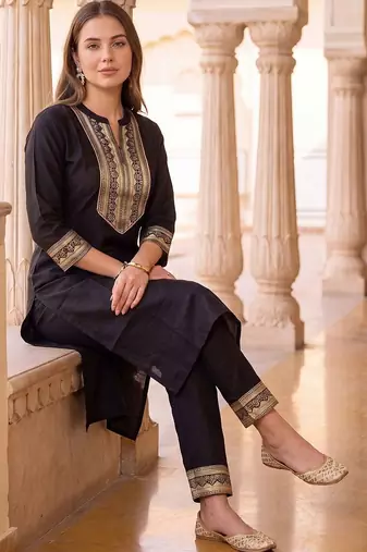 women ethnic motifs embroidered regular thread work kurta with trousers