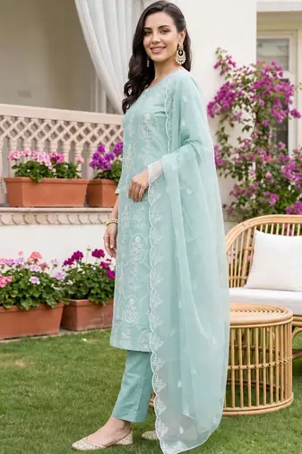 women ethnic motifs embroidered regular thread work kurta with trousers & with dupatta