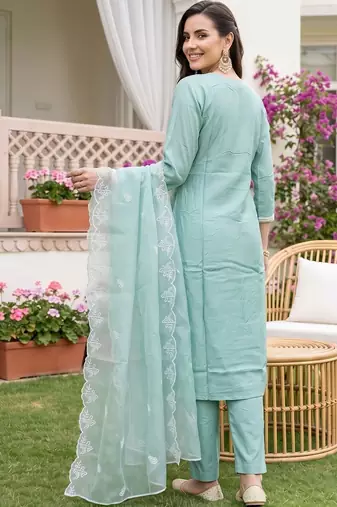 women ethnic motifs embroidered regular thread work kurta with trousers & with dupatta