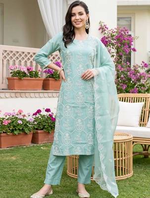 women ethnic motifs embroidered regular thread work kurta with trousers & with dupatta 6