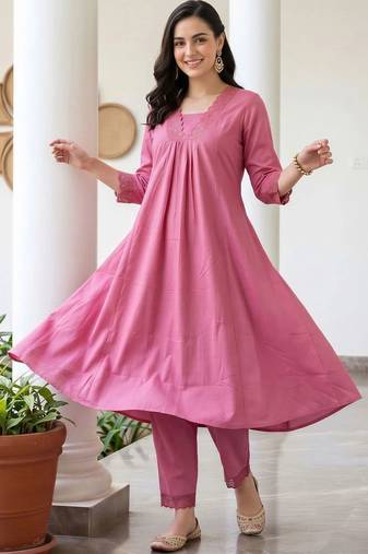 women pleated thread work kurta with trousers