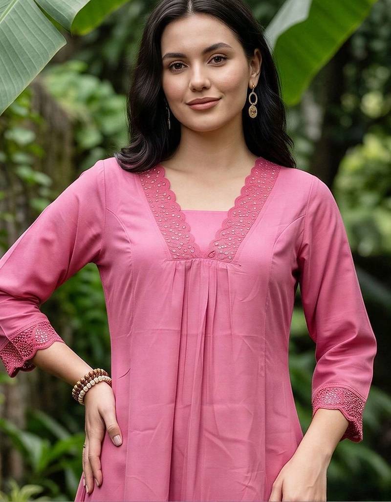 women regular thread work kurta with trousers