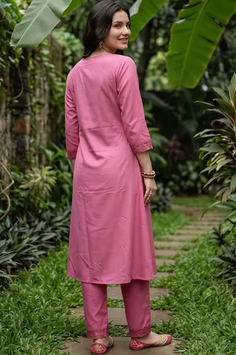 women regular thread work kurta with trousers