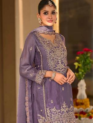 women ethnic motifs embroidered regular thread work kurta with patiala & with dupatta 2