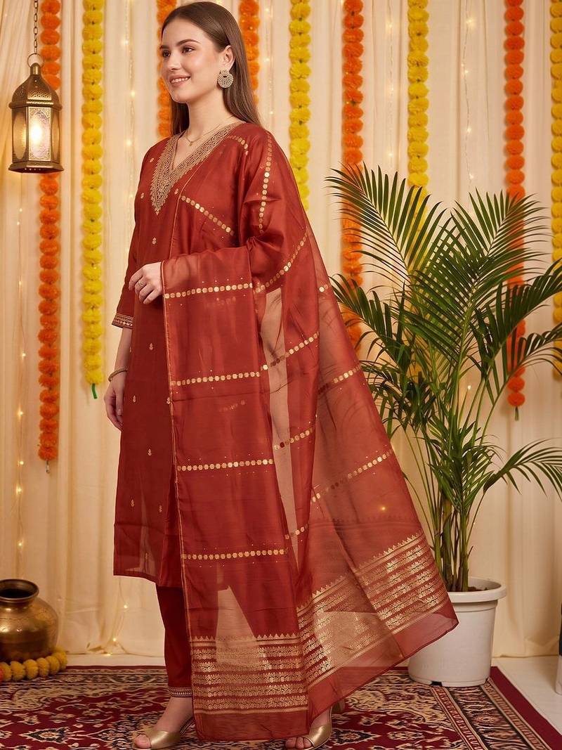 women ethnic motifs embroidered regular kurta with trousers & with dupatta