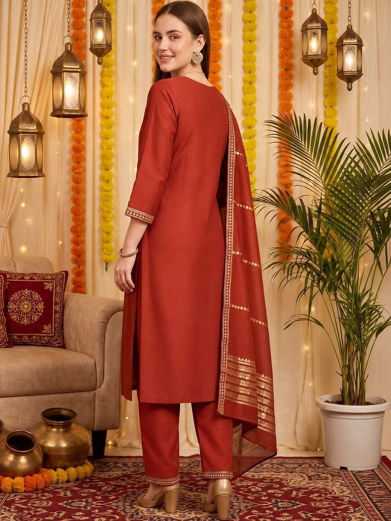 women ethnic motifs embroidered regular kurta with trousers & with dupatta