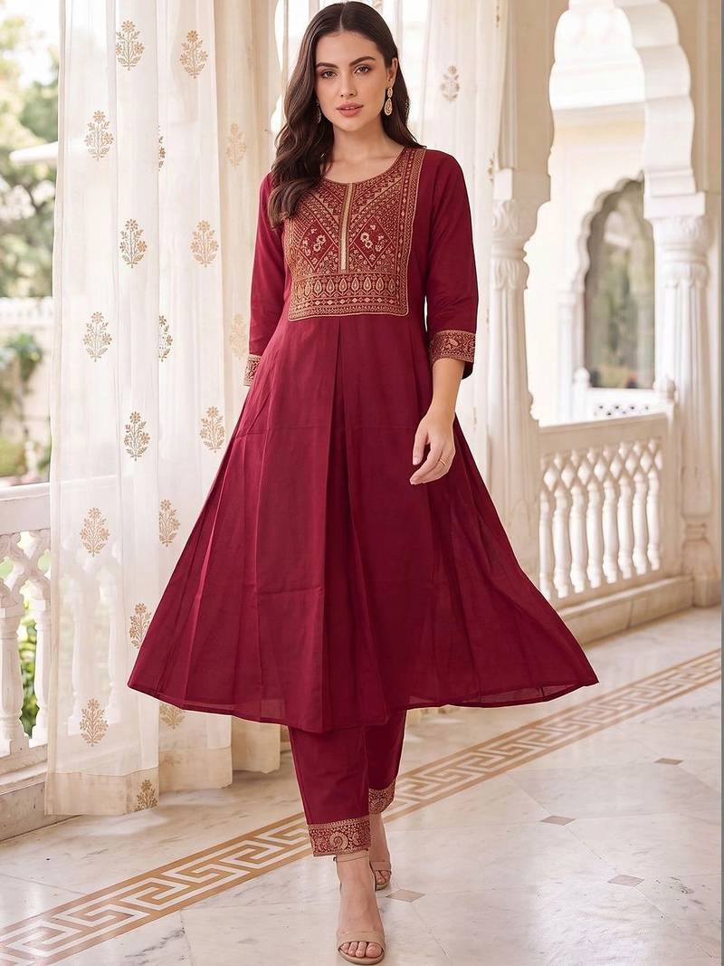 women ethnic motifs embroidered regular kurta with trousers