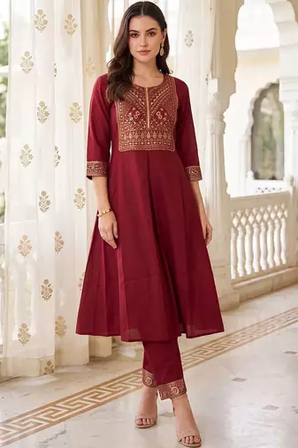 women ethnic motifs embroidered regular kurta with trousers