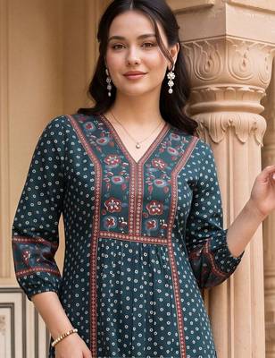 women ethnic motifs printed regular cotton kurta with trousers 2