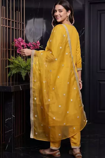 women ethnic motifs embroidered regular thread work kurta with trousers & with dupatta