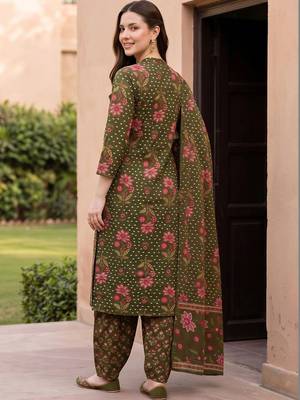 women floral printed regular cotton kurta with patiala & with dupatta 3