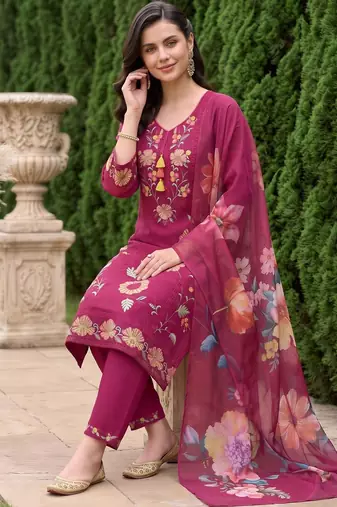 women floral embroidered regular thread work kurta with trousers & with dupatta