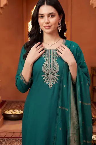 women ethnic embroidered regular thread work kurta with trousers & with dupatta