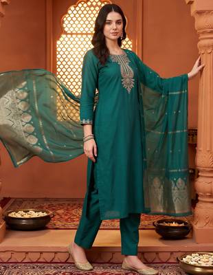 women ethnic embroidered regular thread work kurta with trousers & with dupatta 5