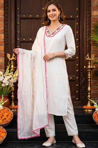women ethnic motifs embroidered regular thread work kurta with trousers & with dupatta