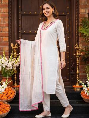 women ethnic motifs embroidered regular thread work kurta with trousers & with dupatta 6