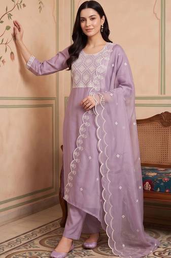 women regular thread work kurta with trousers & with dupatta