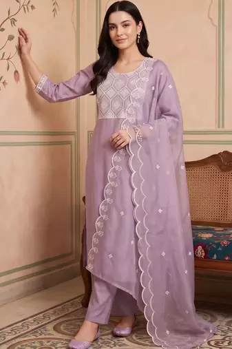 women regular thread work kurta with trousers & with dupatta