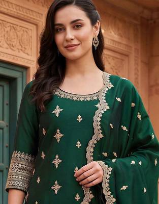 women ethnic motifs embroidered regular thread work kurta with trousers & with dupatta 2