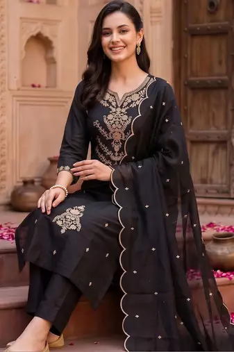 women ethnic motifs embroidered regular thread work kurta with trousers & with dupatta