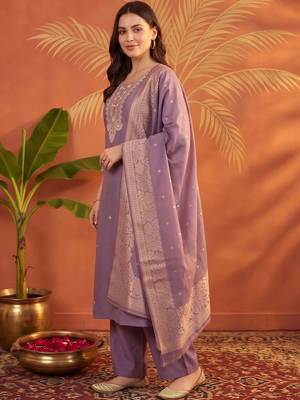 women ethnic motifs embroidered regular thread work kurta with palazzos & with dupatta 3