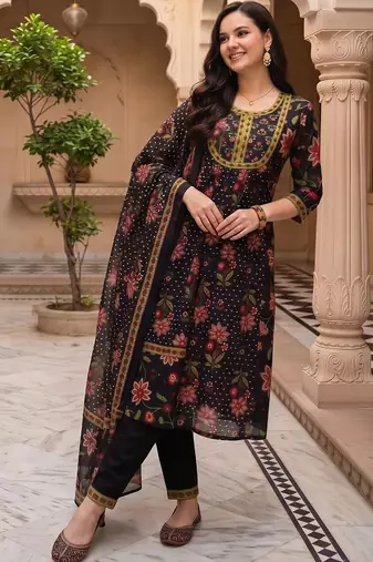 women floral printed regular cotton kurta with trousers & with dupatta