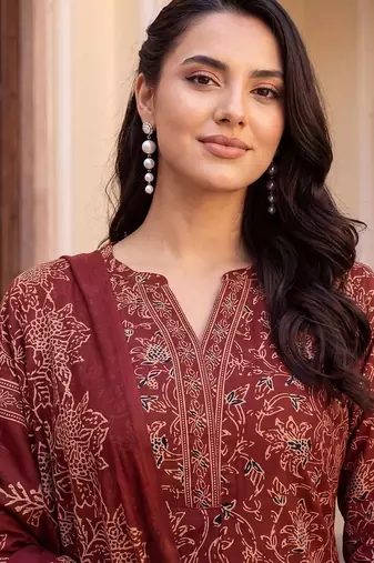 women ethnic motifs printed regular cotton kurta with trousers & with dupatta