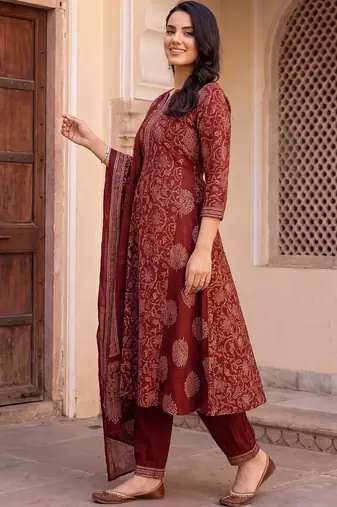 women ethnic motifs printed regular cotton kurta with trousers & with dupatta