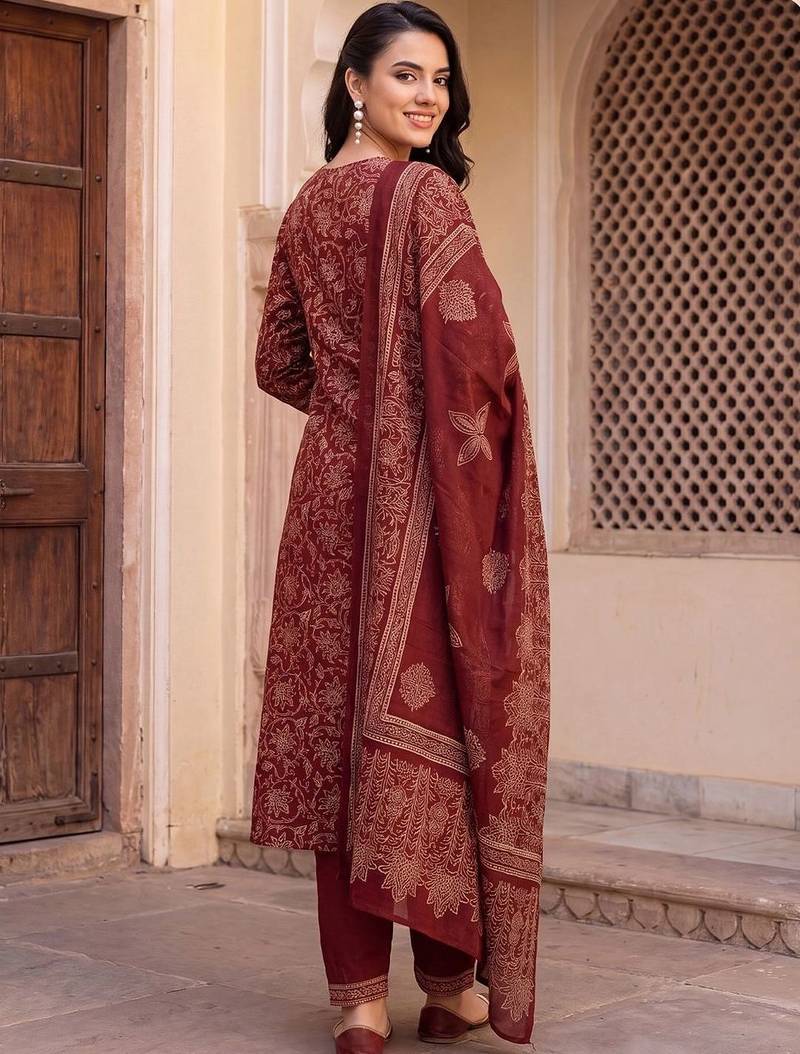 women ethnic motifs printed regular cotton kurta with trousers & with dupatta