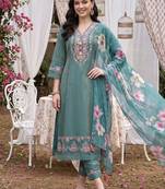 women floral embroidered regular thread work kurta with trousers & with dupatta