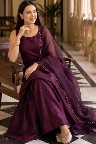 women regular kurta with sharara & with dupatta