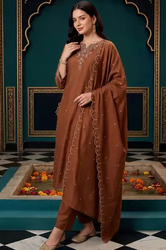 women ethnic motifs embroidered regular thread work kurta with trousers & with dupatta