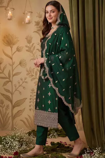 women ethnic motifs embroidered regular thread work kurta with trousers & with dupatta