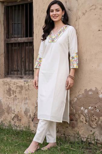 women floral embroidered regular thread work kurta with trousers